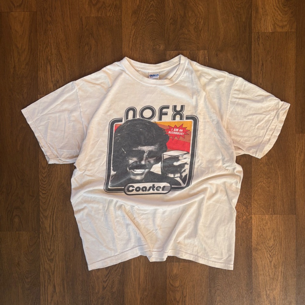 VTG Early 00's Punk Rock NOFX Coaster "I AM An Alcoholic!" Graphic Band T Shirt